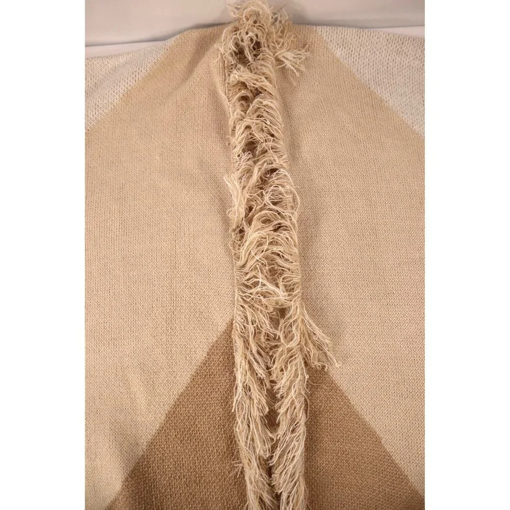 C Cozy Beige Color Block Open Front Poncho with Fringe Detail Size Large - Picture 11 of 14